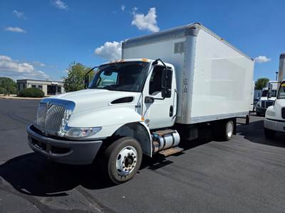 International MV607LP 18 ft Box Truck - 240HP, 6 Speed Automatic, Roll up Door