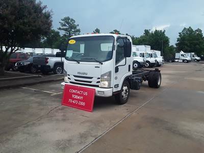 Isuzu NPR Box Truck - 215HP, 6 Speed Automatic