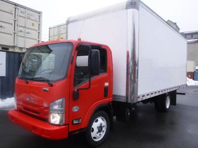 Isuzu NRR 20 ft Box Truck - 6 Speed Automatic, Roll up Door