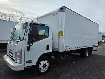 Isuzu NRR 20 ft Box Truck - 215HP, 6 Speed Automatic, Tri-Fold Door, Liftgate