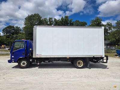 Isuzu NRR 18 ft Box Truck - 215HP, 6 Speed Automatic, Roll up Door, Liftgate