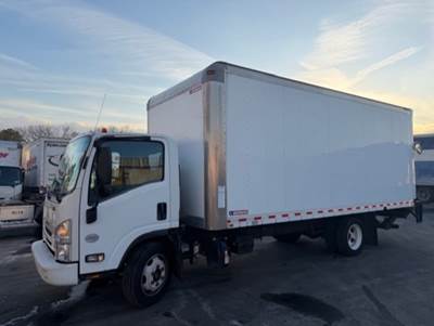 Isuzu NRR 20 ft Box Truck - 215HP, 6 Speed Automatic, Roll up Door, Liftgate