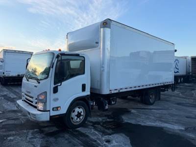 Isuzu NRR 20 ft Box Truck - 215HP, 6 Speed Automatic, Roll up Door, Liftgate