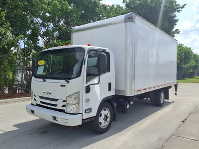 Isuzu NRR 18 ft Box Truck - 215HP, 6 Speed Automatic, Roll up Door, Liftgate