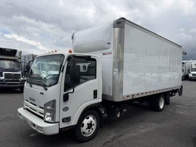 Isuzu NRR 20 ft Box Truck - 215HP, 6 Speed Automatic, Roll up Door, Liftgate