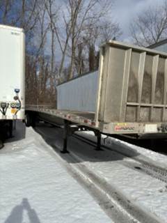 Manac 48x102 Single Axle Flatbed Trailer - Torsion Bars