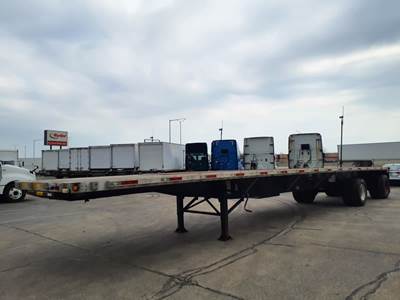 UTILITY 48x102 Auxiliary Axle Flatbed Trailer - Air Ride