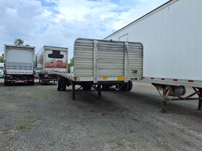 UTILITY 28x102 Flatbed Trailer - Air Ride