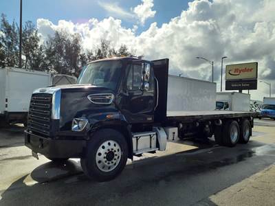 Freightliner 108SD Tandem Axle 24 ft Flatbed Truck - 370HP, 6 Speed Automatic
