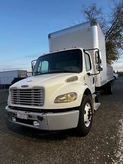 Freightliner M2 106 26 ft Flatbed Truck - 260HP, 9 Speed Automatic, Liftgate