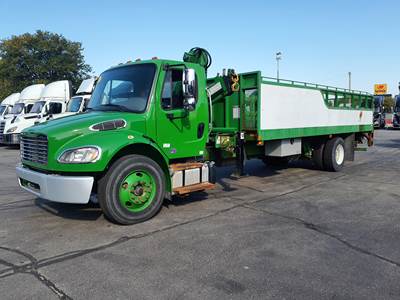 Freightliner M2 106 22 ft Flatbed Truck - 280HP, 6 Speed Manual, Liftgate