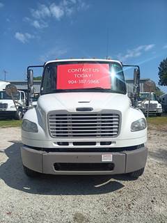 Freightliner M2 106 Tandem Axle 28 ft Flatbed Truck - 350HP, 10 Speed Manual