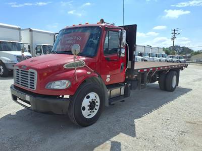 Freightliner M2 106 20 ft Flatbed Truck - 240HP, 5 Speed Automatic