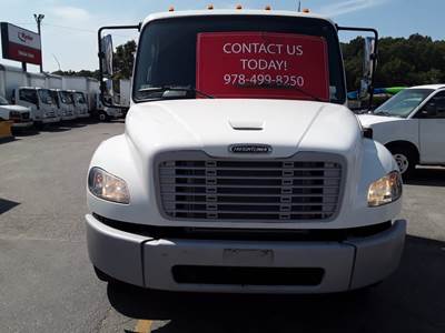Freightliner M2 106 24 ft Flatbed Truck - 240HP, 6 Speed Automatic