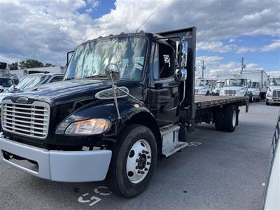 Freightliner M2 106 22 ft Flatbed Truck - 230HP, 6 Speed Automatic, Liftgate