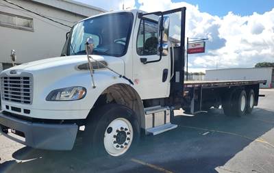 Freightliner M2 106 Tandem Axle 28 ft Flatbed Truck - 350HP, 10 Speed Manual