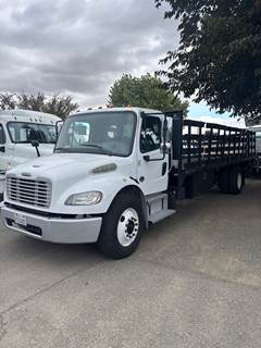 Freightliner M2 106 26 ft Flatbed Truck - 240HP, 7 Speed Automatic, Liftgate