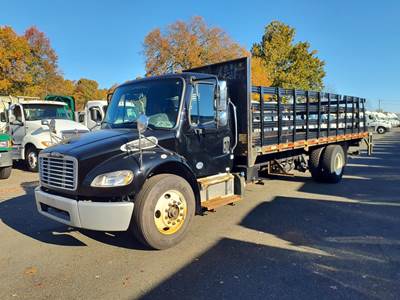 Freightliner M2 106 22 ft Flatbed Truck - 230HP, 6 Speed Automatic, Liftgate
