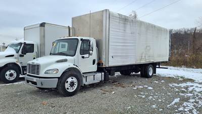 Freightliner M2 106 28 ft Flatbed Truck - 240HP, 6 Speed Automatic