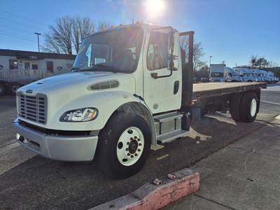 Freightliner M2 106 18 ft Flatbed Truck - 280HP, 6 Speed Automatic