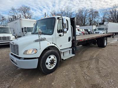 Freightliner M2 106 26 ft Flatbed Truck - 240HP, 6 Speed Automatic, Liftgate