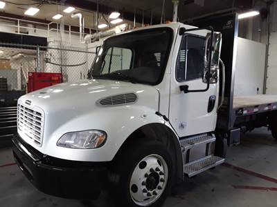 Freightliner M2 106 18 ft Flatbed Truck - 220HP, 6 Speed Automatic