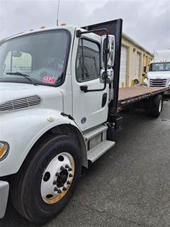 Freightliner M2 106 26 ft Flatbed Truck - 240HP, 9 Speed Automatic
