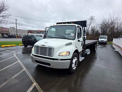 Freightliner M2 106 26 ft Flatbed Truck - 240HP, 9 Speed Automatic