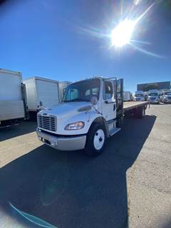 Freightliner M2 106 26 ft Flatbed Truck - 240HP, 6 Speed Automatic, Liftgate