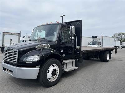 Freightliner M2 106 26 ft Flatbed Truck - 280HP, 6 Speed Automatic, Liftgate