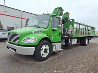 Freightliner M2 106 26 ft Flatbed Truck - 280HP, 6 Speed Automatic, Liftgate
