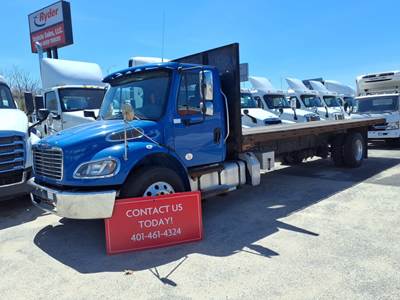 Freightliner M2 106 26 ft Flatbed Truck - 280HP, 6 Speed Automatic