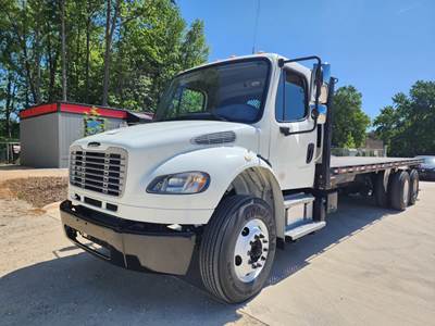 Freightliner M2 106 Tandem Axle 25 ft Flatbed Truck - 330HP, 10 Speed Manual