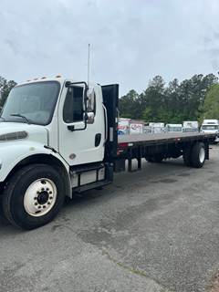 Freightliner M2 106 26 ft Flatbed Truck - 280HP, 6 Speed Automatic