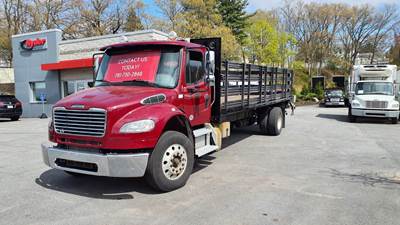 Freightliner M2 106 24 ft Flatbed Truck - 270HP, 6 Speed Automatic, Liftgate