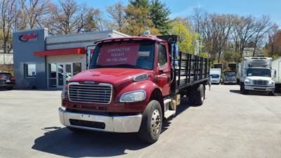 Freightliner M2 106 24 ft Flatbed Truck - 270HP, 6 Speed Automatic, Liftgate