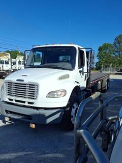 Freightliner M2 106 Tandem Axle 26 ft Flatbed Truck - 330HP, 10 Speed Manual