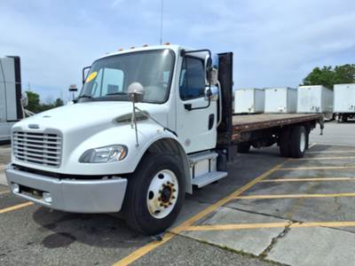 Freightliner M2 106 26 ft Flatbed Truck - 240HP, 6 Speed Manual, Liftgate