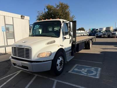 Freightliner M2 106 26 ft Flatbed Truck - 240HP, 7 Speed Automatic, Liftgate