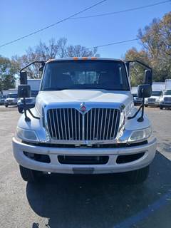 International MV607 26 ft Flatbed Truck - 280HP, 6 Speed Automatic