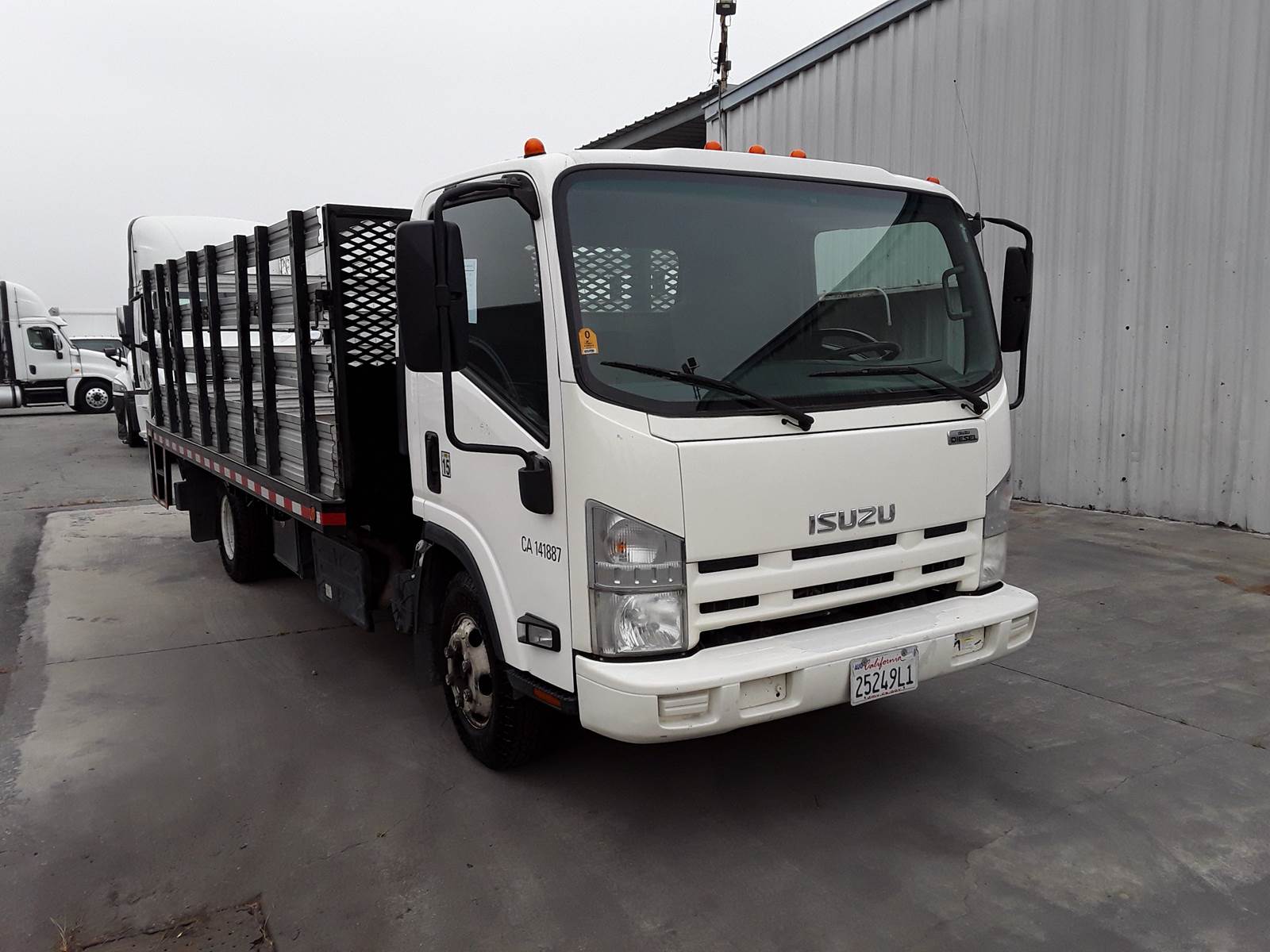 2014 Isuzu NPR HD 16 ft Flatbed Truck 215HP, 6, Liftgate For Sale