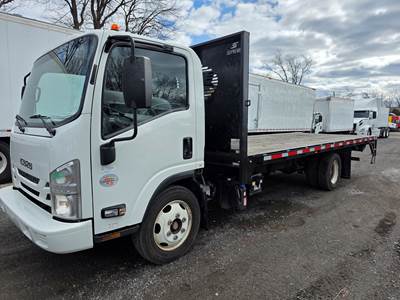 Isuzu NRR 20 ft Flatbed Truck - 215HP, 6 Speed Automatic, Liftgate