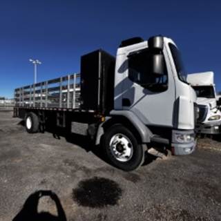 Kenworth K270 24 ft Flatbed Truck - 240HP, 6 Speed Automatic