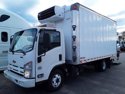 Chevrolet 4500HD 16 ft Refrigerated Truck - 215HP, 6 Speed Automatic, Liftgate