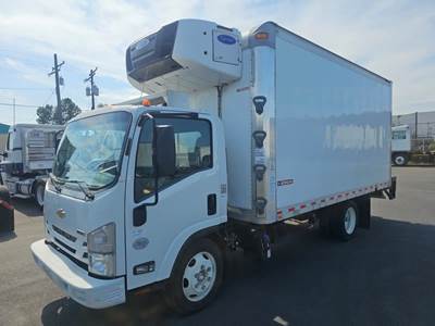 Chevrolet 4500XD 16 ft Refrigerated Truck - 215HP, 6 Speed Automatic, Liftgate
