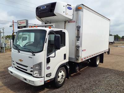 Chevrolet 4500XD 16 ft Refrigerated Truck - 6 Speed Automatic, Liftgate