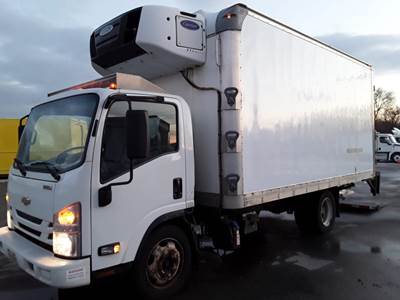Chevrolet 4500XD 16 ft Refrigerated Truck - 215HP, 6 Speed Automatic, Liftgate