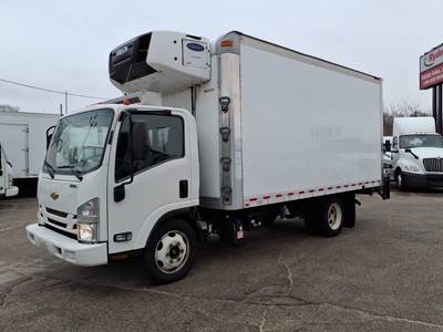 Chevrolet 4500XD 16 ft Refrigerated Truck - 215HP, 6 Speed Automatic, Liftgate