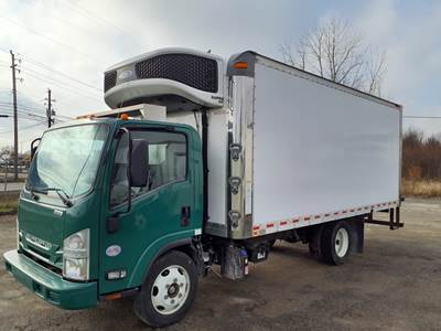 Chevrolet 4500XD 18 ft Refrigerated Truck - 215HP, 6 Speed Automatic