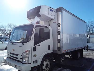 Chevrolet 4500XD 16 ft Refrigerated Truck - 215HP, 6 Speed Automatic, Liftgate